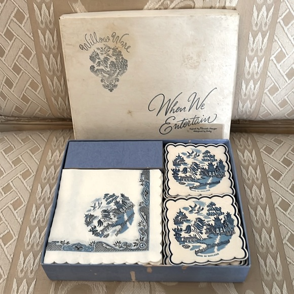 Willow Ware “When We Entertain” Styled by Freund-Mayer, Designed by Gaby - Picture 5 of 7